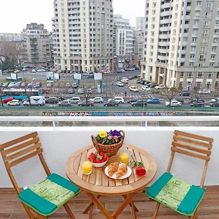 Traditional Romanian Apartments Bucureşti Exterior foto
