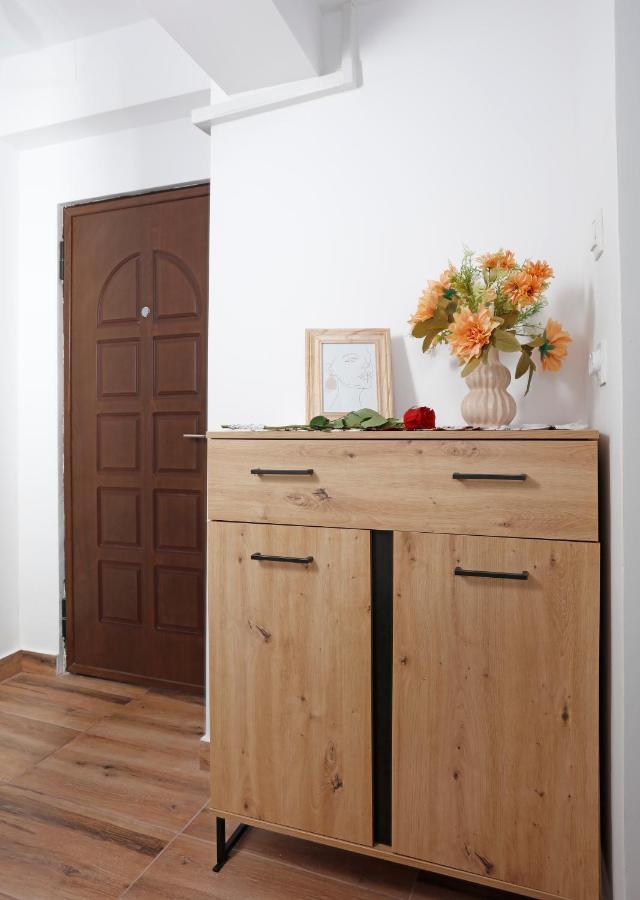 Apartament Traditional Romanian *