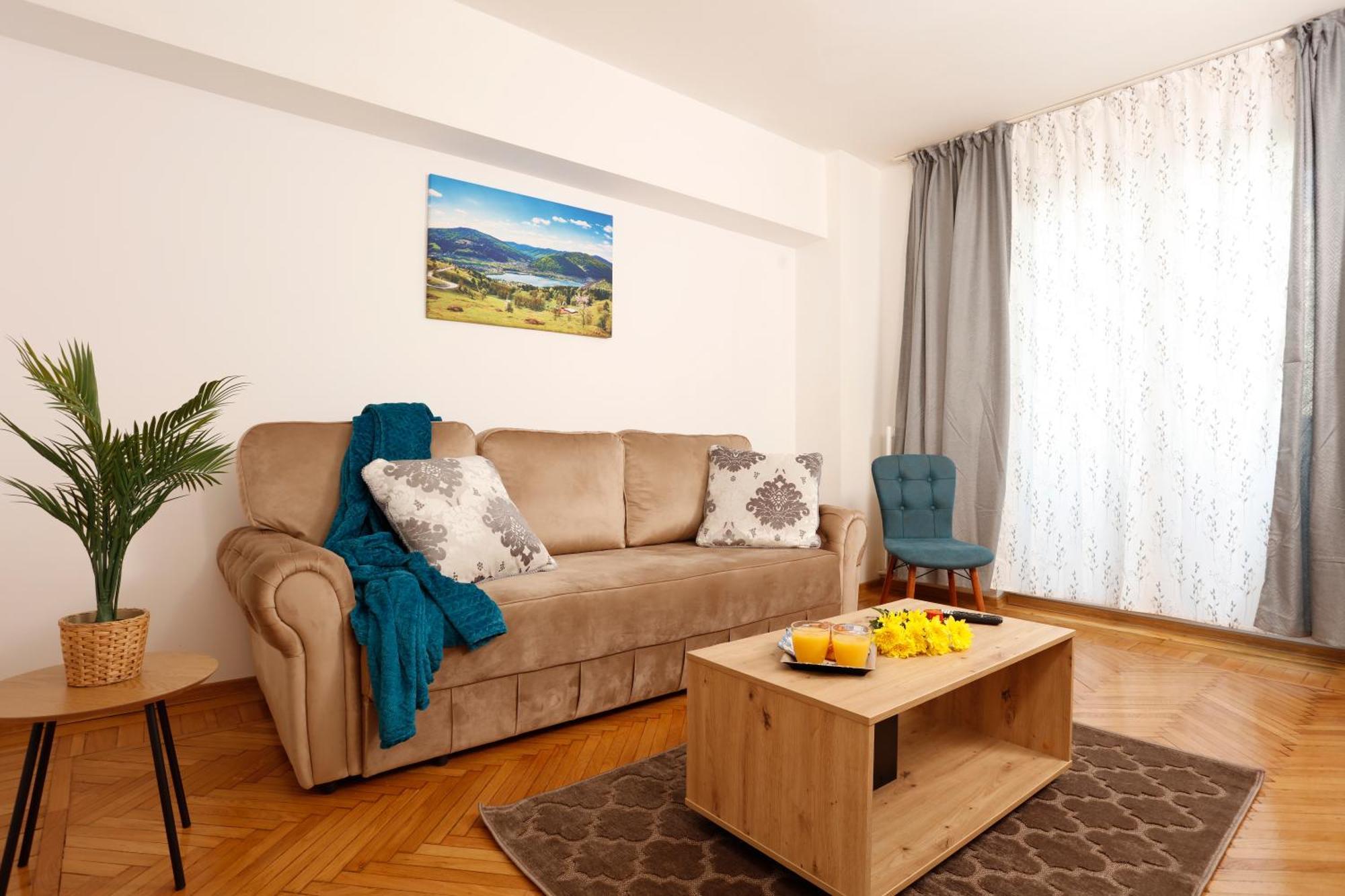 Traditional Romanian Apartament Bucureşti