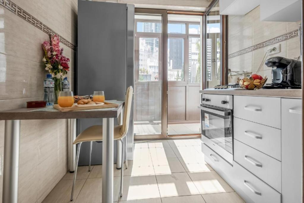 Traditional Romanian Apartament Bucureşti