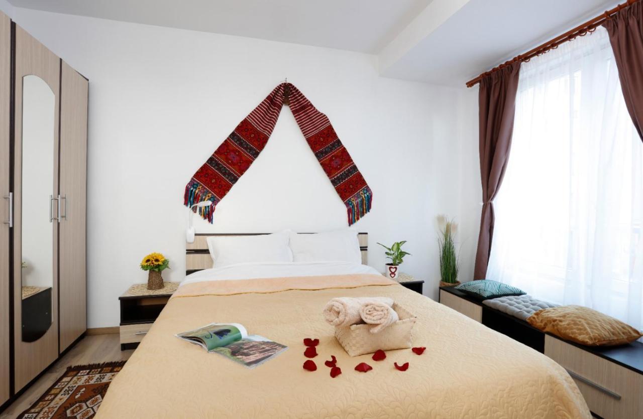 Traditional Romanian Appartement Bucarest