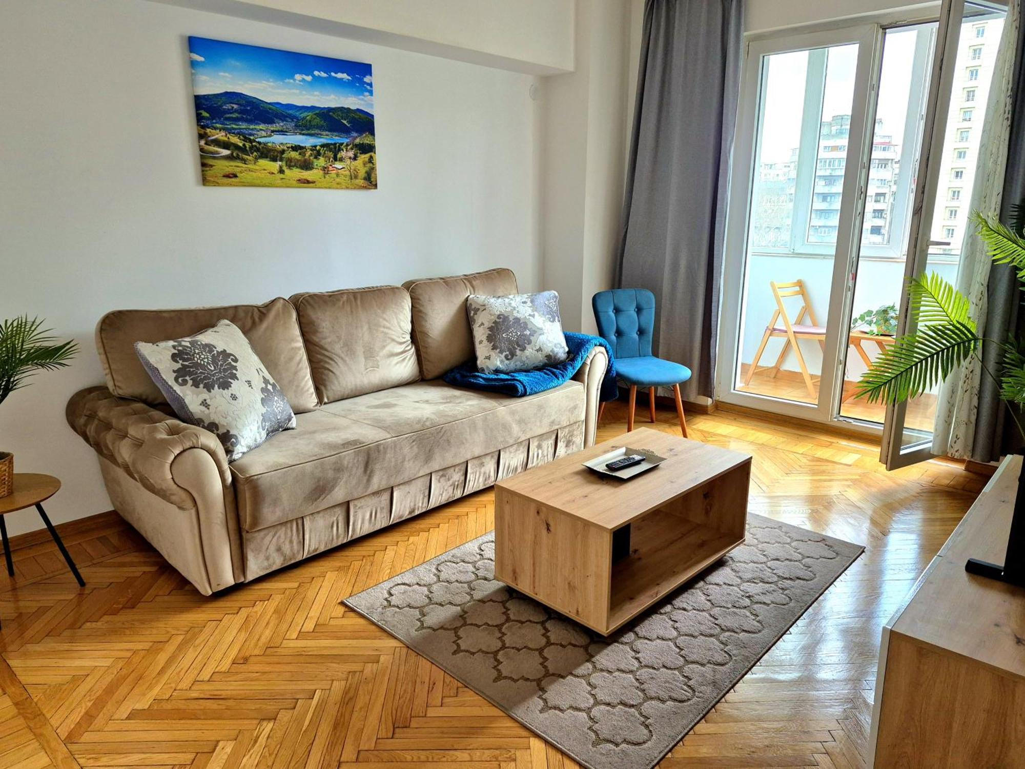 Traditional Romanian Appartement *